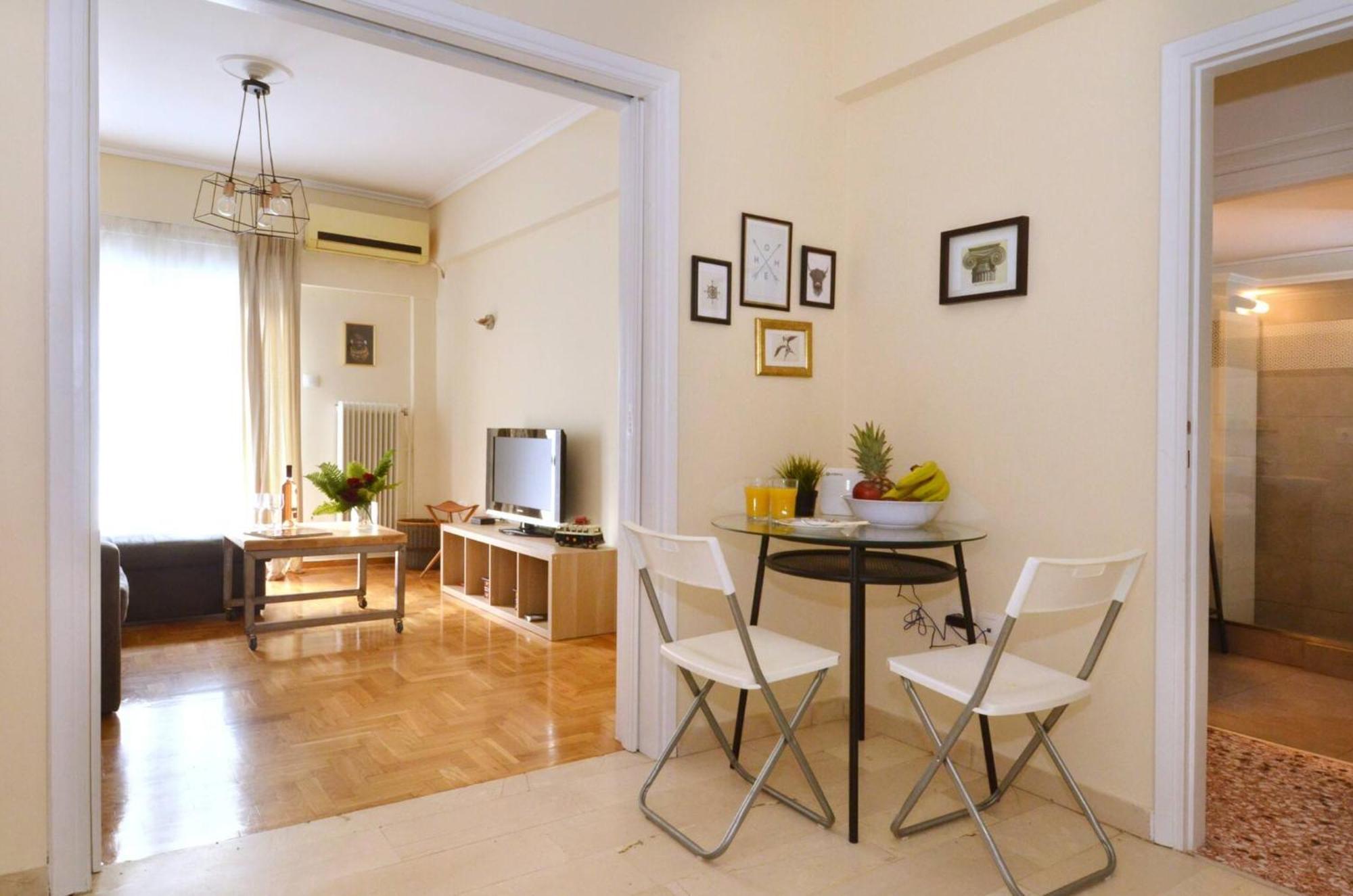 Exarchia, A Nice And Cozy Apartment Atenas Exterior foto
